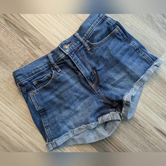 Hollister High-Rise Short-Shorts - Picture 1 of 4